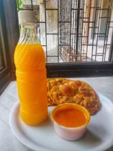 Aamras Puri with Tang