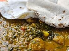 Palak Besan sabzi with bhakri