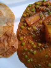 Aloo Mutter + Puri